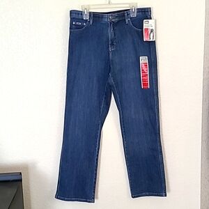 NWT Lee Comfort Fit Straight Leg, size 16